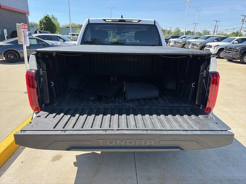 Used 2024 Toyota Tundra SR5 w/ SR5 Convenience Package AWD/4WD image 28