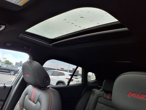 New 2025 Chevrolet Trax RS w/ Sunroof Package image 16