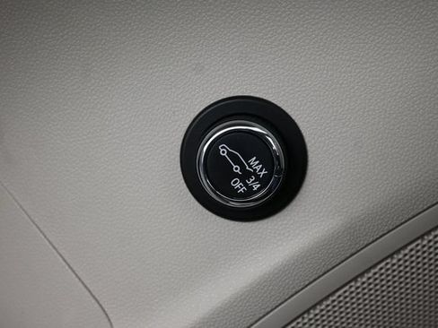 Used 2022 Buick Envision Avenir w/ Technology Package II AWD/4WD image 28