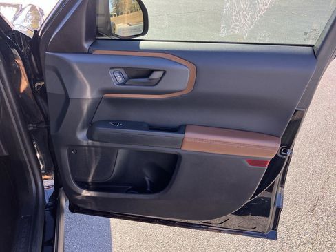 Used 2023 Ford Bronco Sport Outer Banks w/ Tech Package image 32