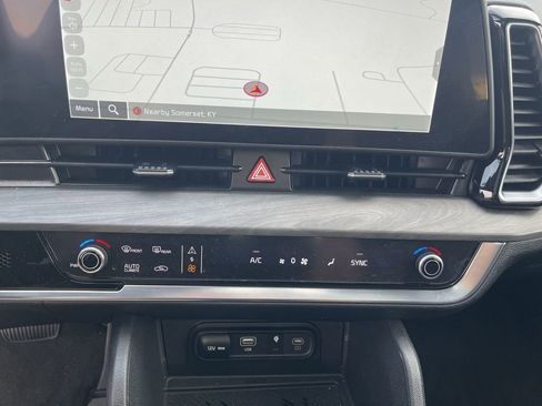 Used 2025 Kia Sportage X-Line w/ Premium Package image 19