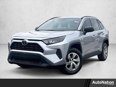 Used 2020 Toyota RAV4 LE image 1