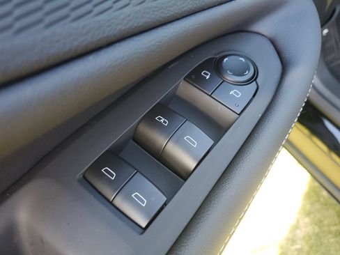 Used 2026 Chevrolet Blazer EV LT w/ Midnight/Sport Edition FWD image 19