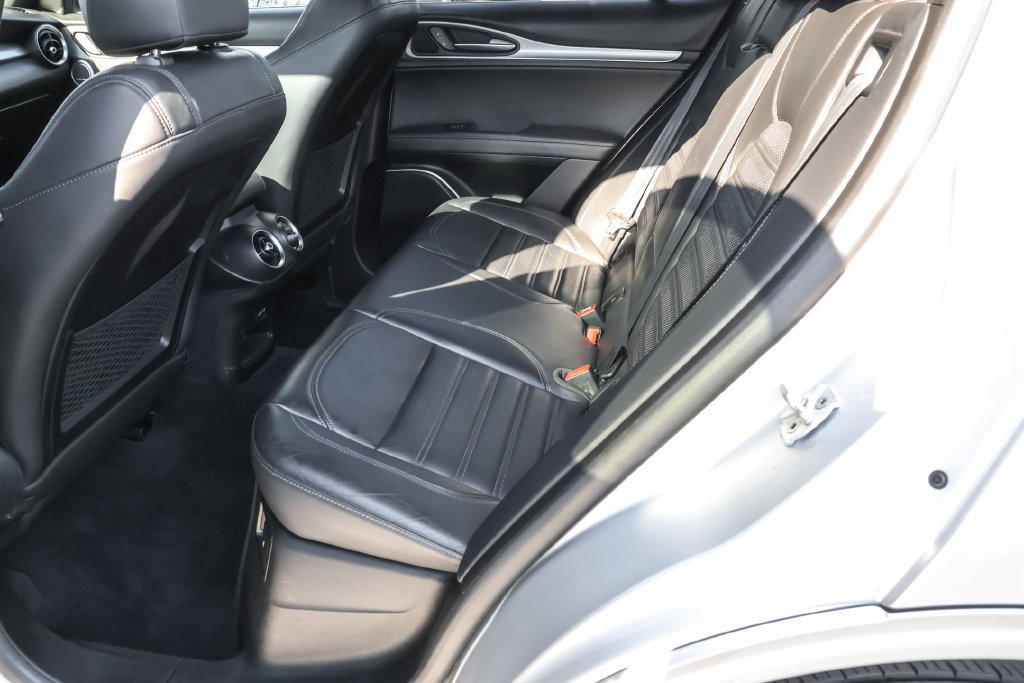 Used 2018 Alfa Romeo Stelvio Ti Sport AWD/4WD image 31