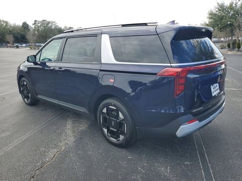 New 2026 Kia Carnival EX image 3