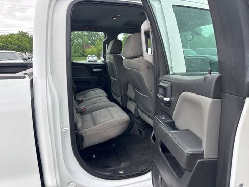 Used 2015 Chevrolet Silverado 2500 W/T w/ Snow Plow Prep Package AWD/4WD image 12