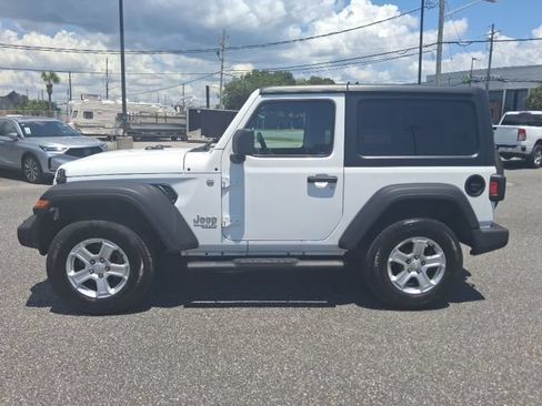 Used 2019 Jeep Wrangler Sport AWD/4WD image 5