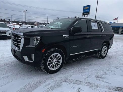 Used 2021 GMC Yukon SLT w/ SLT Luxury Plus Package image 4