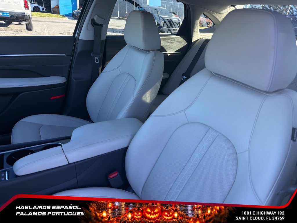 Used 2025 Hyundai Sonata Limited FWD image 18