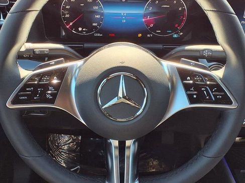 New 2026 Mercedes-Benz GLA 250 GLA 250 image 8