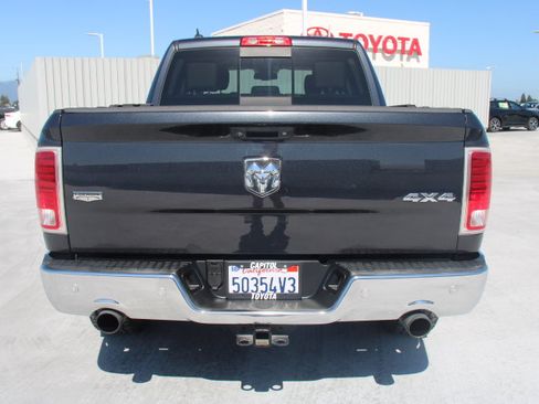 Used 2015 RAM 1500 Laramie w/ Convenience Group AWD/4WD image 4
