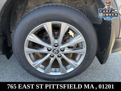 Used 2017 Toyota RAV4 Limited image 30