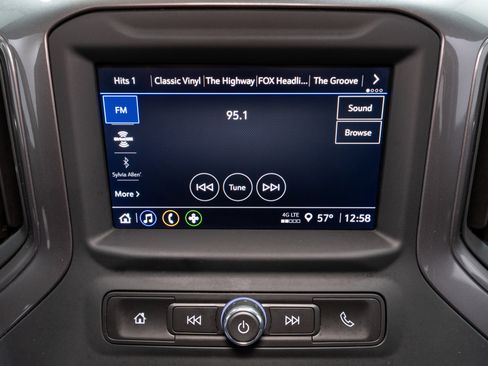 Used 2024 Chevrolet Silverado 1500 Custom image 16