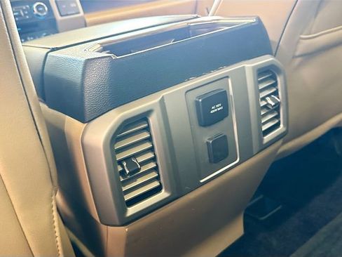 Used 2016 Ford F150 Lariat image 25