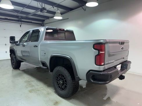 New 2026 Chevrolet Silverado 2500 ZR2 image 4