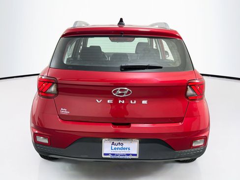 Used 2022 Hyundai Venue SEL image 6