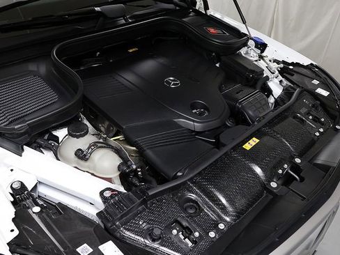 Certified 2026 Mercedes-Benz GLS 450 4MATIC image 40