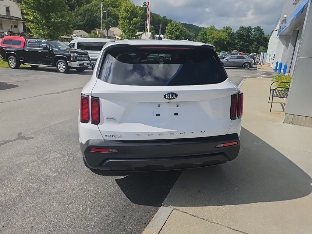 Used 2021 Kia Sorento LX AWD/4WD image 5