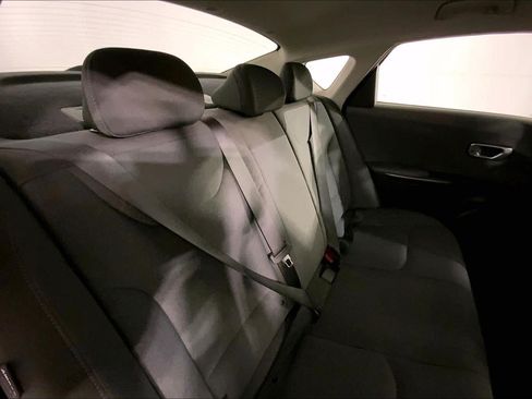 Used 2025 Kia K4 FWD image 23