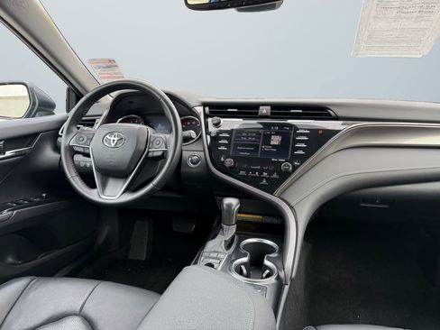 Used 2020 Toyota Camry XSE image 13