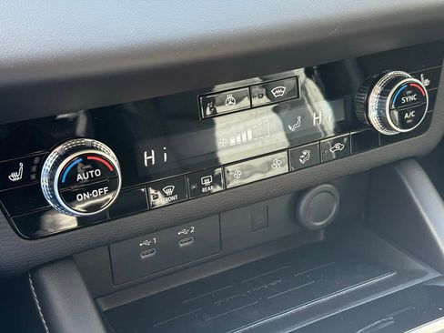 New 2026 Mitsubishi Outlander Trail Edition image 16