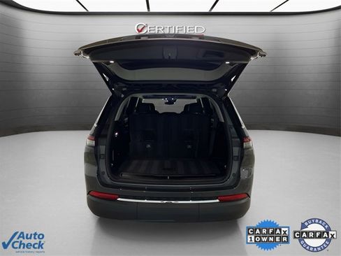 Used 2022 Jeep Grand Cherokee L Limited image 12