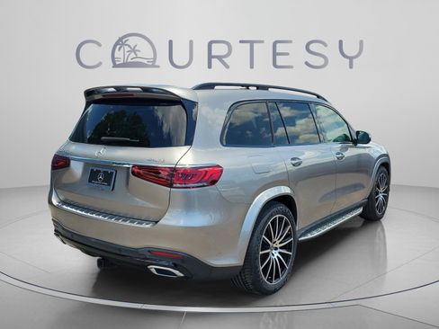 Used 2023 Mercedes-Benz GLS 450 4MATIC image 3