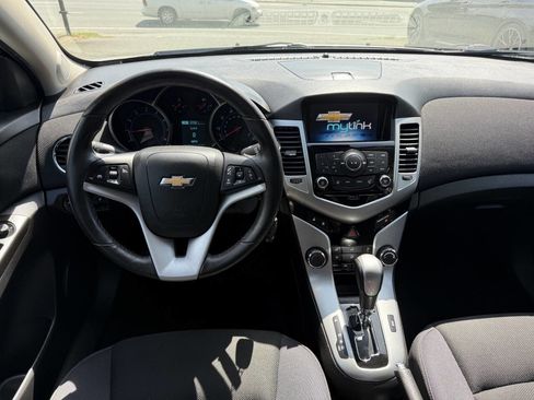 Used 2014 Chevrolet Cruze LT FWD image 17