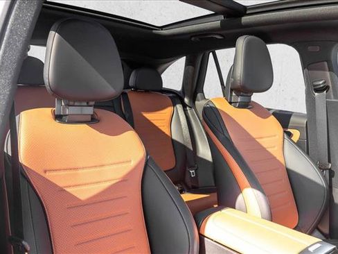 New 2026 Mercedes-Benz GLC 300 4MATIC image 28