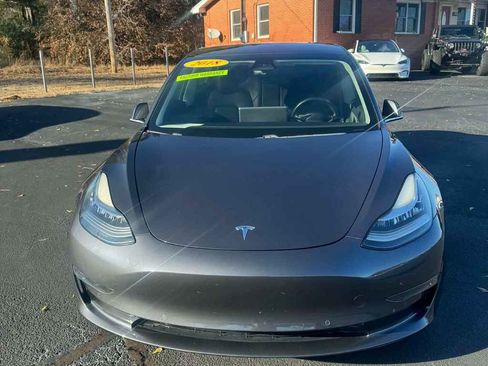 Used 2018 Tesla Model 3 Long Range image 7