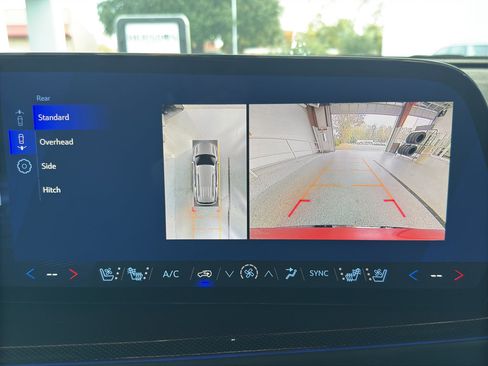 New 2026 Chevrolet Traverse RS w/ LPO, Floor Liner Package image 18