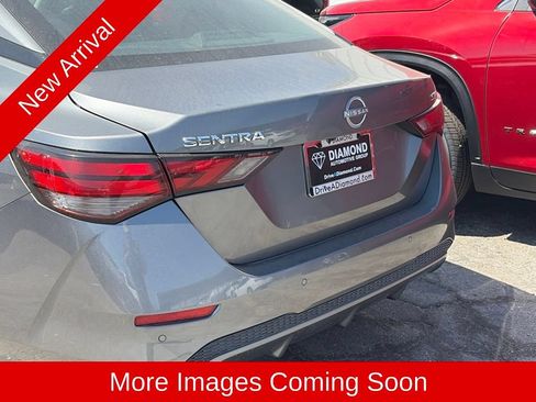 Used 2024 Nissan Sentra SV FWD image 9