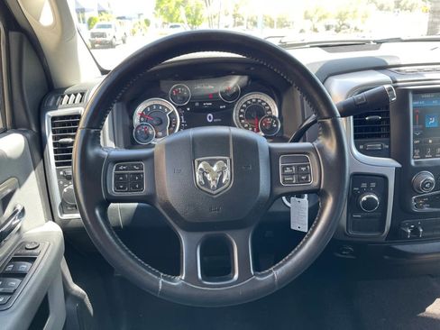 Used 2016 RAM 2500 SLT w/ Luxury Group AWD/4WD image 12