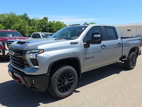 New 2026 Chevrolet Silverado 2500 LT w/ Trail Boss Package AWD/4WD image 4