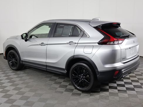 Used 2023 Mitsubishi Eclipse Cross LE image 8