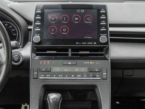 Used 2019 Toyota Avalon XSE image 8