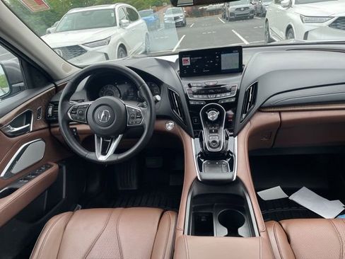 Used 2024 Acura RDX SH-AWD w/ Advance Package image 3