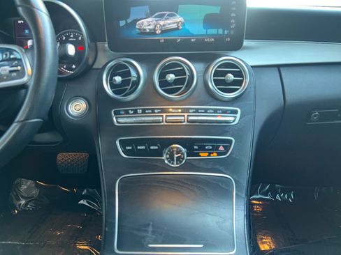 Used 2019 Mercedes-Benz C 300 Sedan image 11