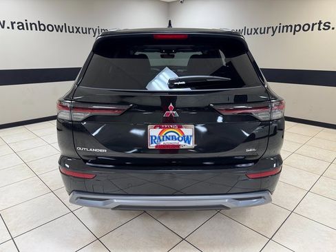 New 2026 Mitsubishi Outlander SEL image 5