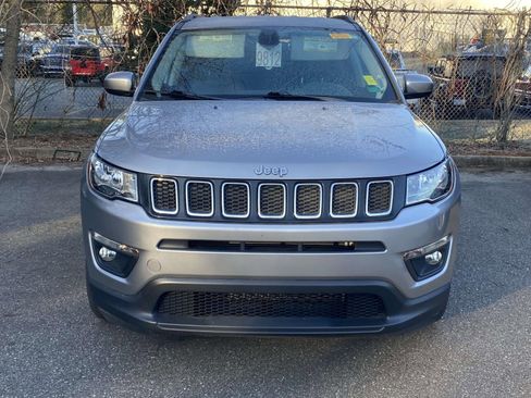 Used 2020 Jeep Compass Latitude image 2