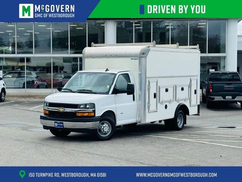 Used 2022 Chevrolet Express 3500 w/ Power Convenience Package RWD image 1