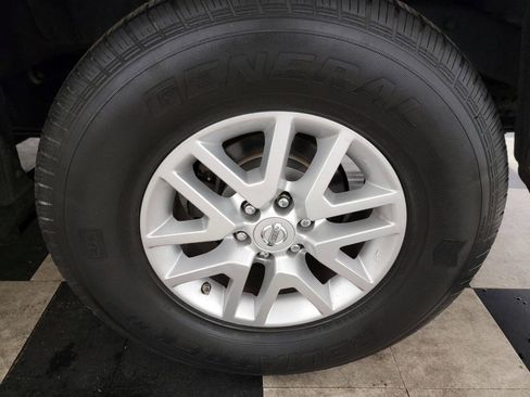 Used 2014 Nissan Frontier SV w/ SV Value Truck Package image 45