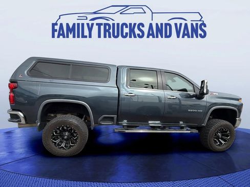 Used 2020 Chevrolet Silverado 2500 LTZ w/ LTZ Premium Package image 6