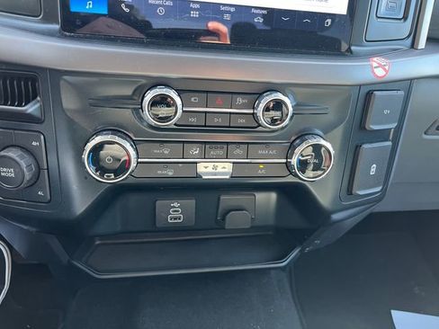 Used 2025 Ford F150 XLT w/ Equipment Group 301A Standard image 12