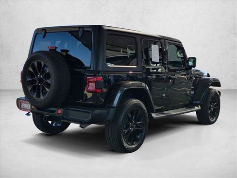 Used 2023 Jeep Wrangler Unlimited Sahara AWD/4WD image 5