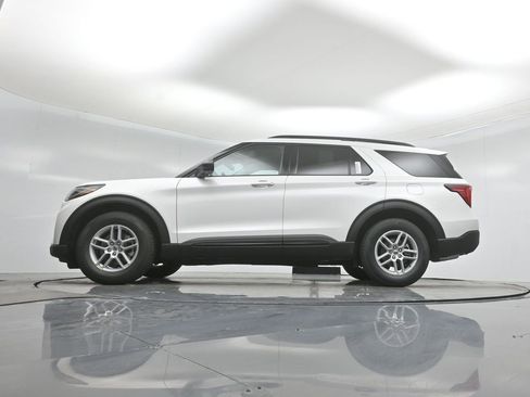 New 2026 Ford Explorer Active AWD/4WD image 7