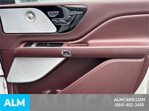 Used 2023 Lincoln Aviator Black Label w/ Class IV Trailer Tow Package image 17