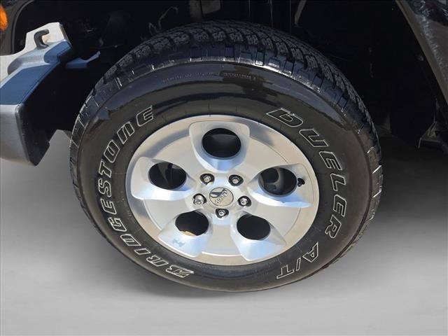 Used 2014 Jeep Wrangler Sahara w/ Connectivity Group AWD/4WD image 21