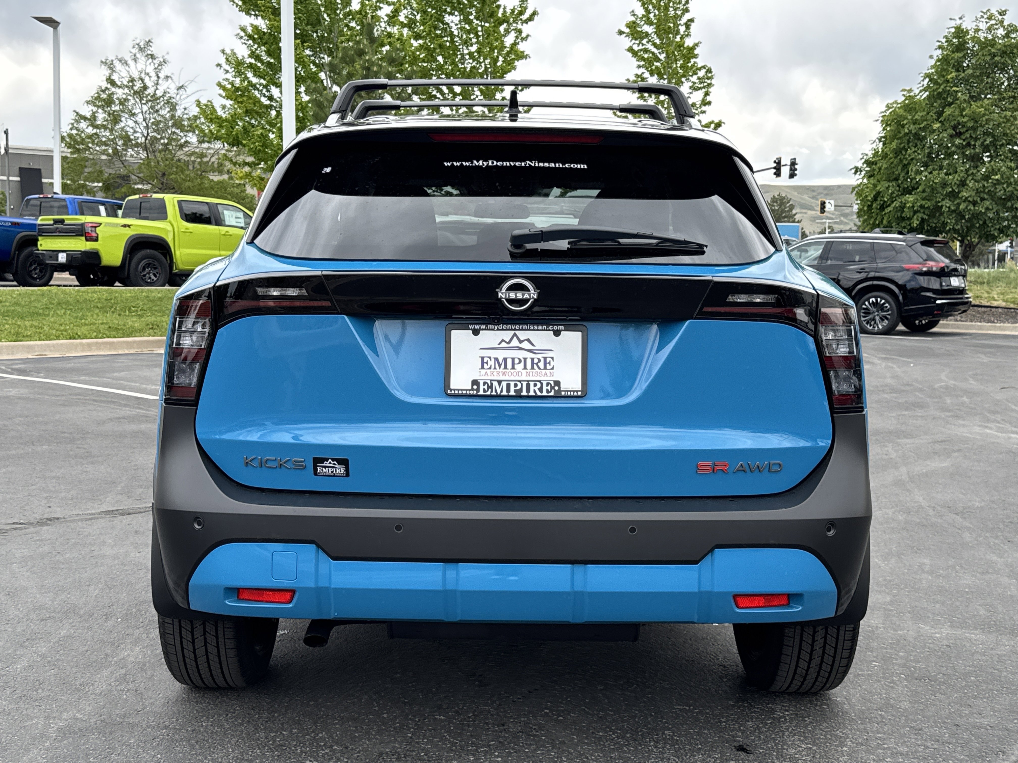 New 2026 Nissan Kicks SR w/ Cold Weather Package AWD/4WD image 6