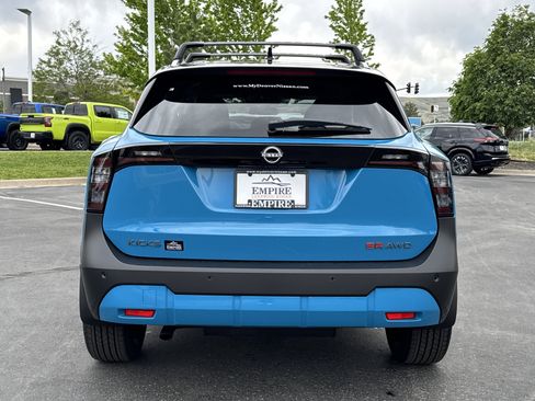 New 2026 Nissan Kicks SR w/ Cold Weather Package AWD/4WD image 6